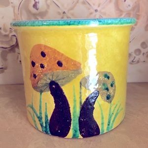 Italian Retro Style Rare Mushrooms & Herbs Crock Handcrafted Vintage CLEAN MINT!